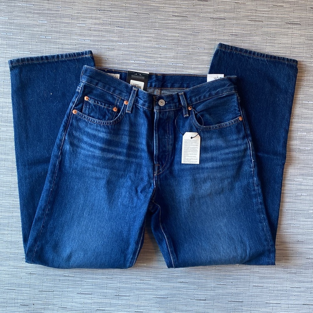 NWT Levi’s ‘90s 501 Jeans in dark wash - Picture 6 of 9